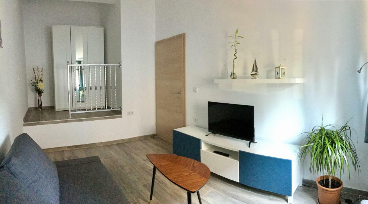 Apartment Fine & Shine